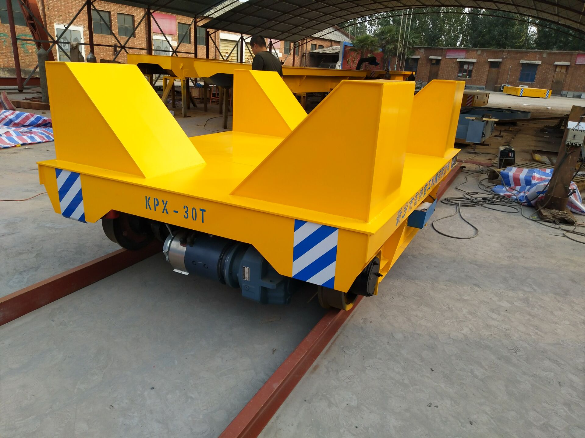 在使用電動(dòng)平車時(shí)需要知道什么問(wèn)題?